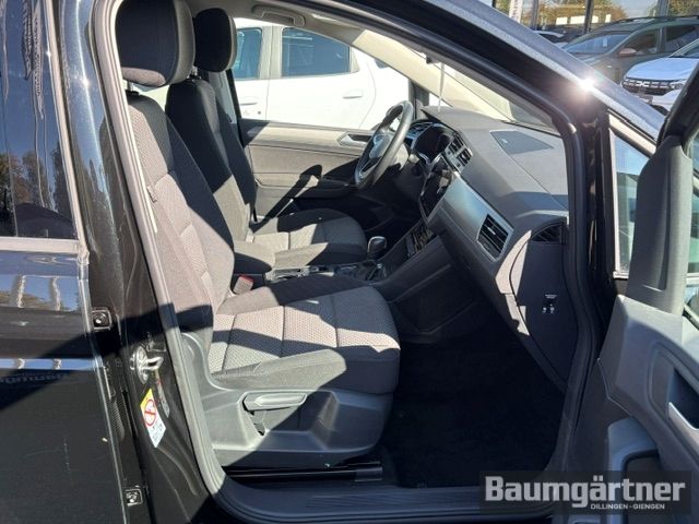 Fahrzeugabbildung Volkswagen Touran Comfortline 1.5 TSI DSG Kamera/PDC/Sitzh.
