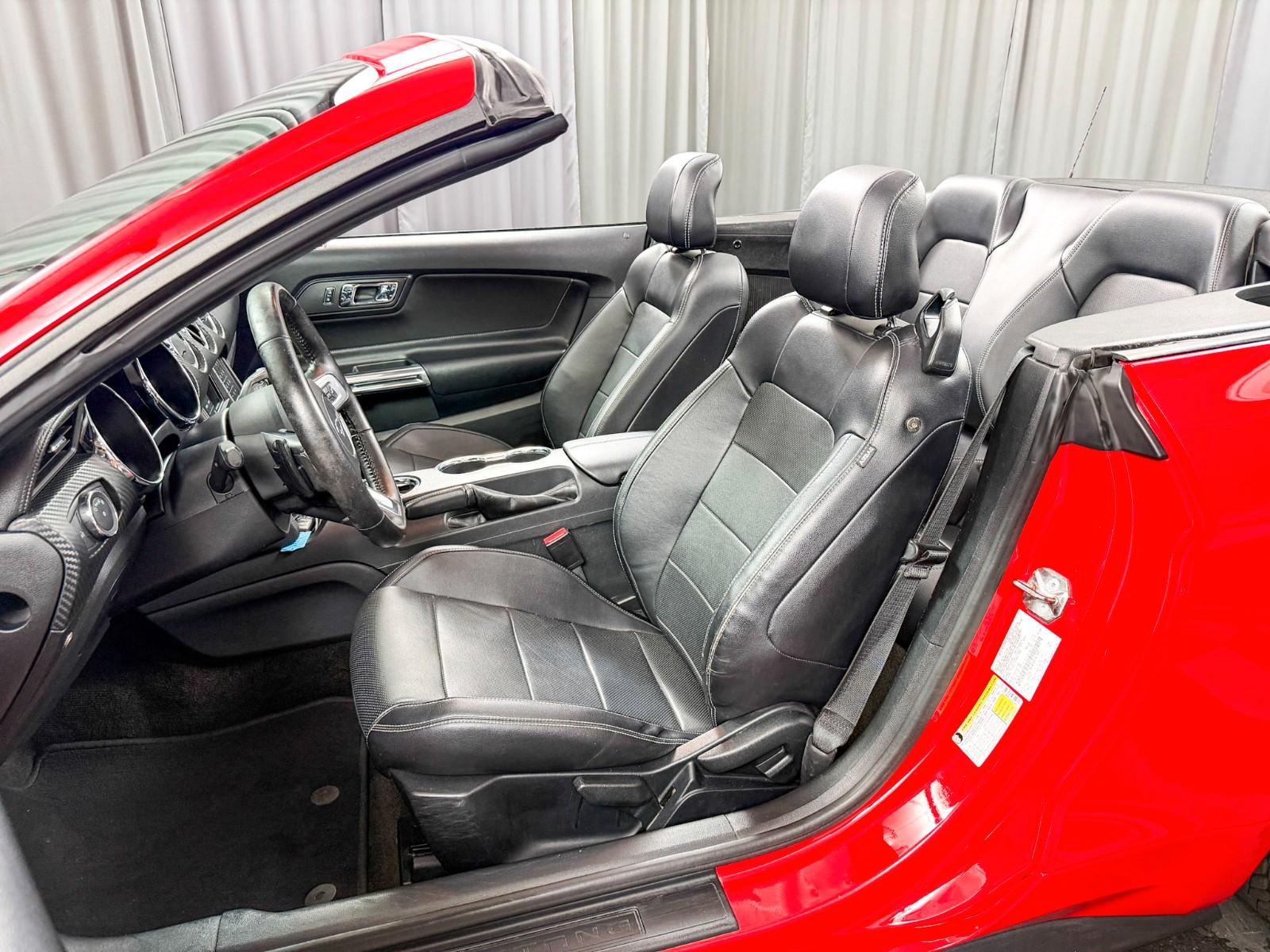 Ford Mustang 2016 Cabrio V6 3.7l, Leder, UNFALLFREI,