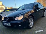 Mercedes-Benz C 220 C T* C 220 T CDI*DPF* Elegance*keine Rost - gebrauchte Mercedes-Benz C 220 aus dem Jahr 2005