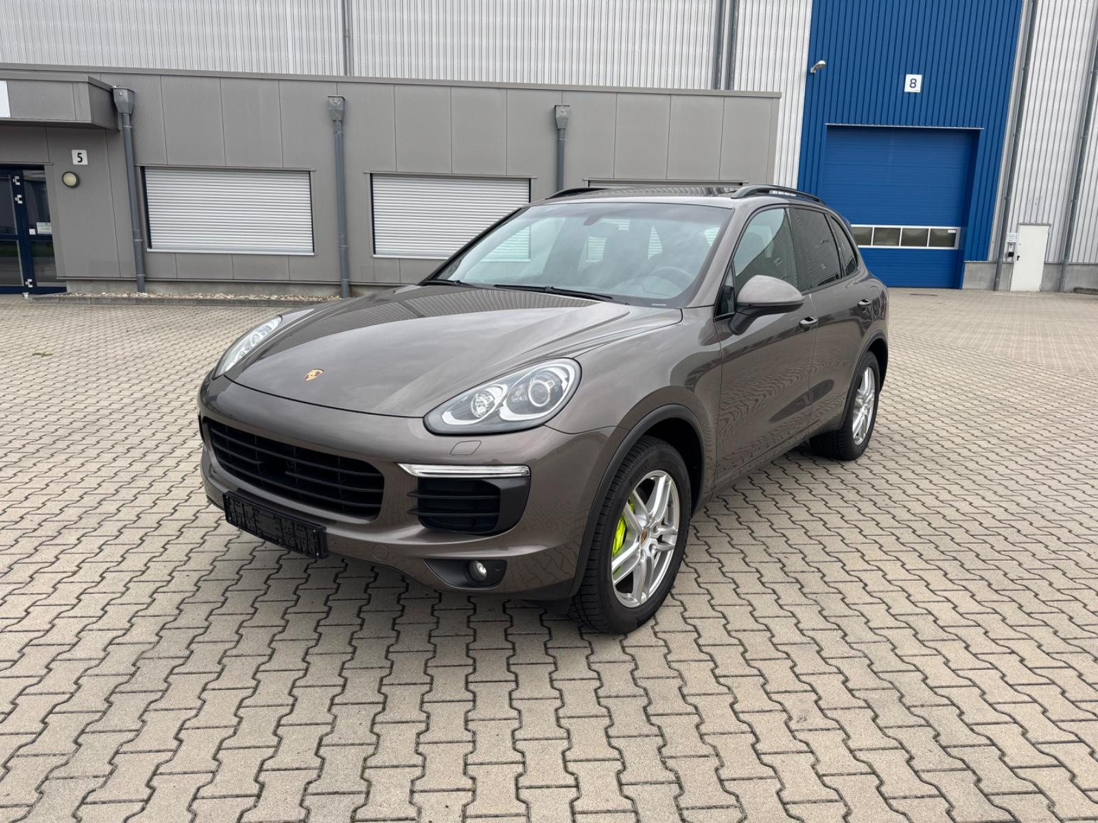 Porsche Cayenne S 3.0 E-Hybrid Leder Xenon Panorama Voll