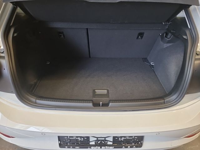 Fahrzeugabbildung Volkswagen Polo 1,0 TSI MOVE AHK SHZ DAB PDC APP CONNECT KL