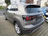 Volkswagen T-Cross 1.0TSI Style *1.HAND *KAMERA *LED - graue Volkswagen T-Cross