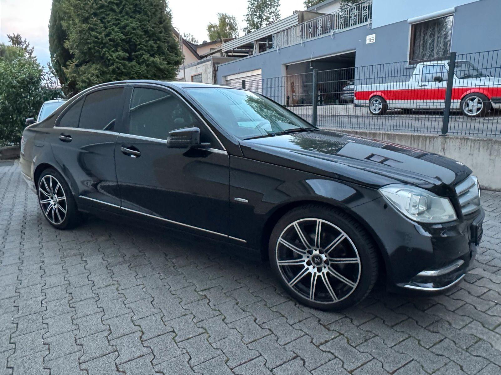 Mercedes-Benz C 180