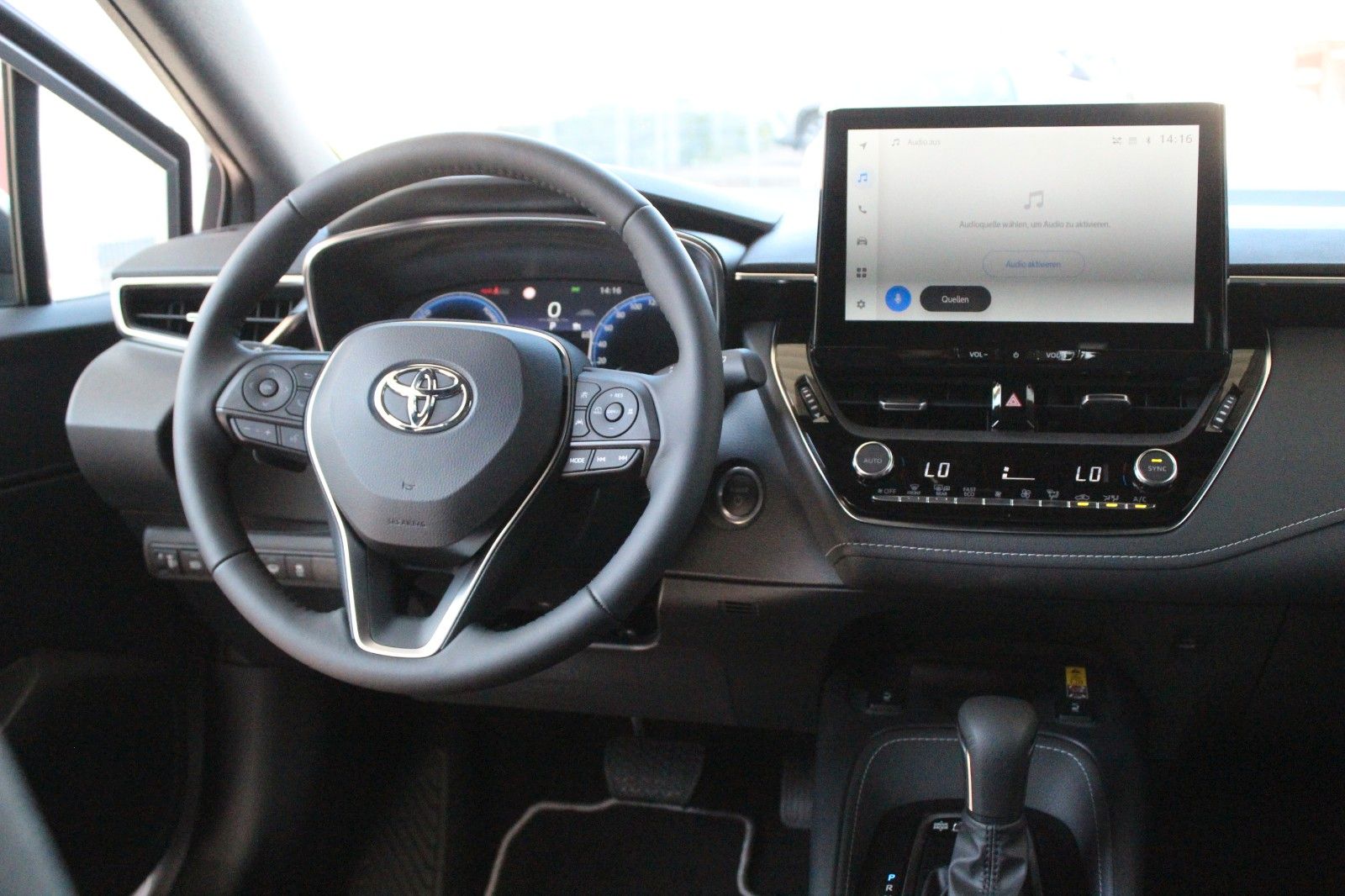 Fahrzeugabbildung Toyota Corolla TS 2.0 Hybrid Team D,NAVI,PDC,RFK,LED