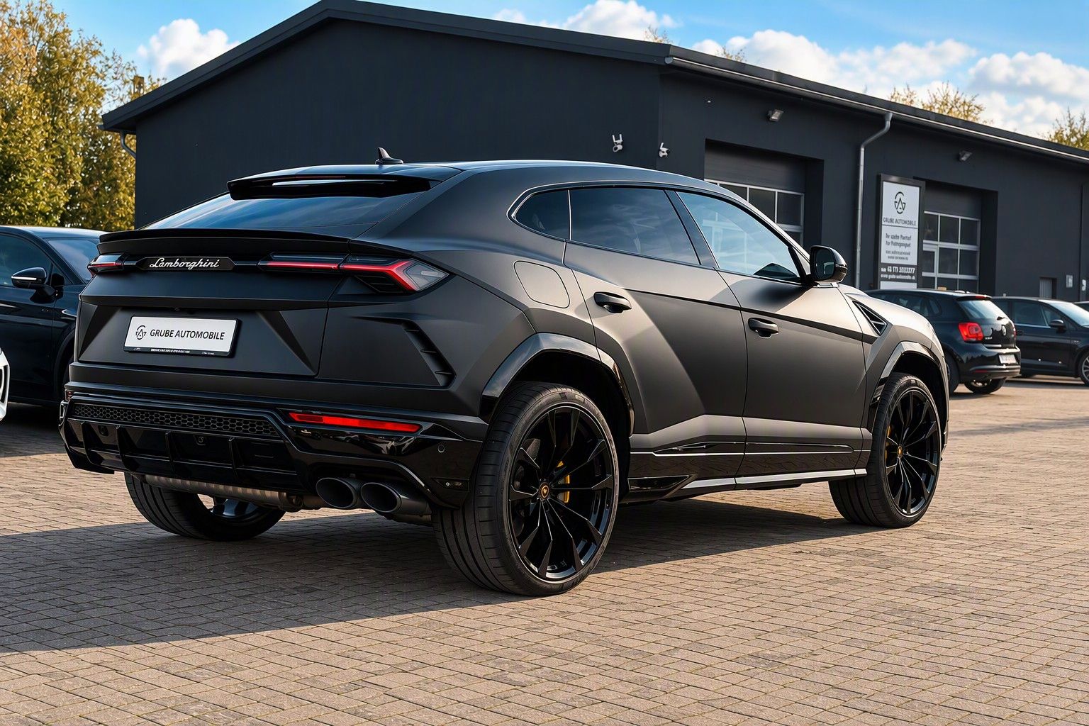 Lamborghini MatteFolierung B&O PANO MASSAGE LIFT 23 KERAMIK foto 2