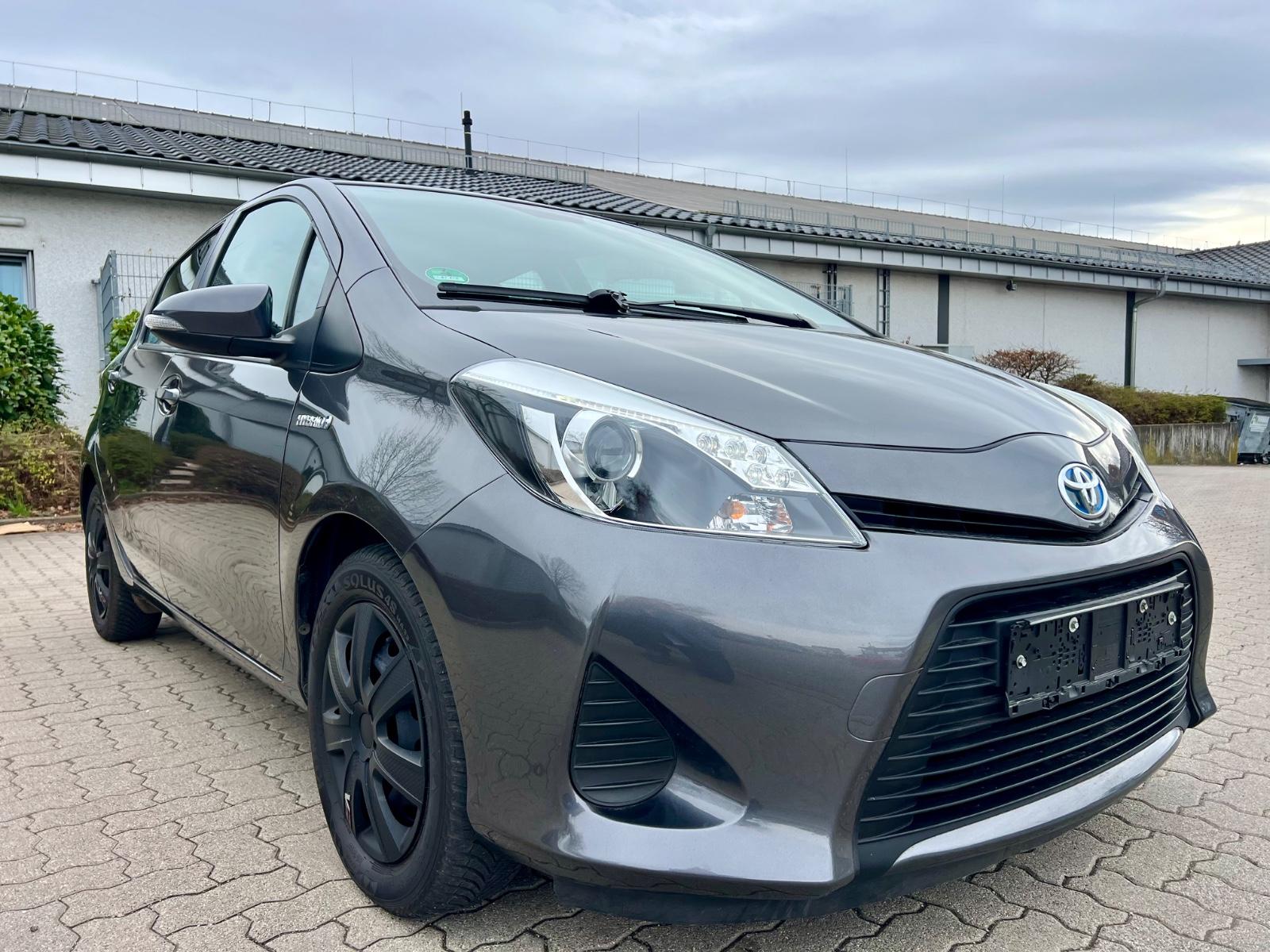 Toyota Yaris Hybrid Life*AUTOMATIK*NAVI*2-HAND*KAMERA !