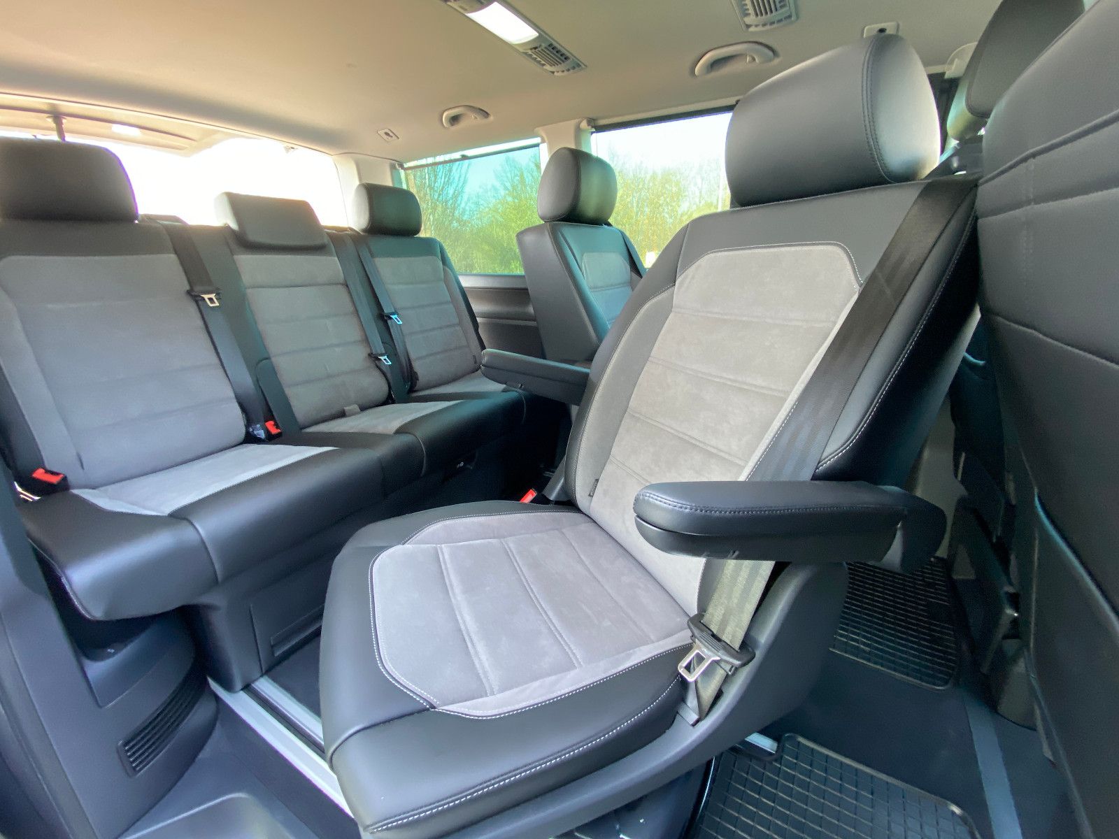 Fahrzeugabbildung Volkswagen T6 Multivan 6.1 Comfortline