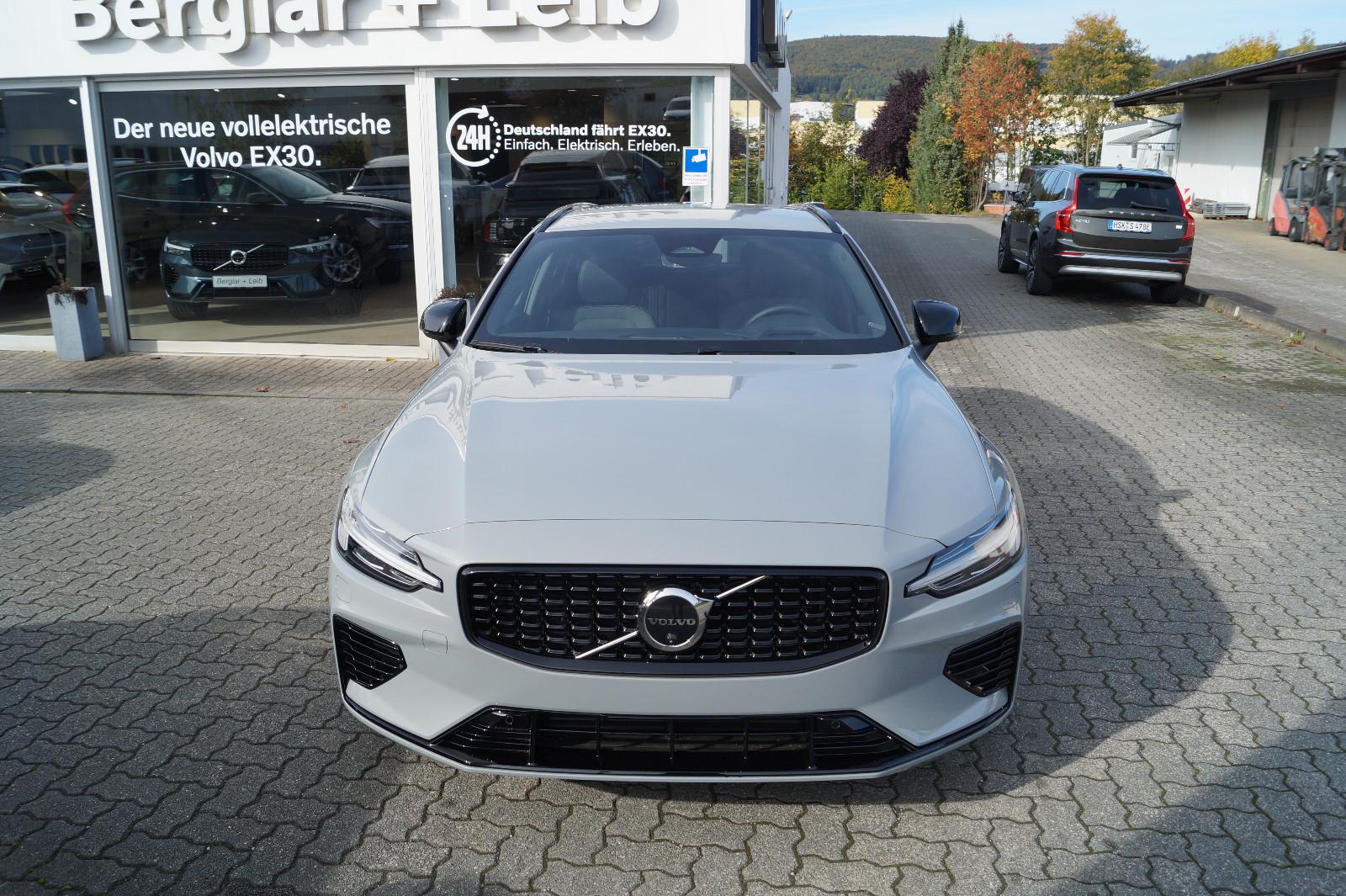 Volvo V60 T6 AWD Plug-in Hybrid Plus Dark Aut./HeadUp