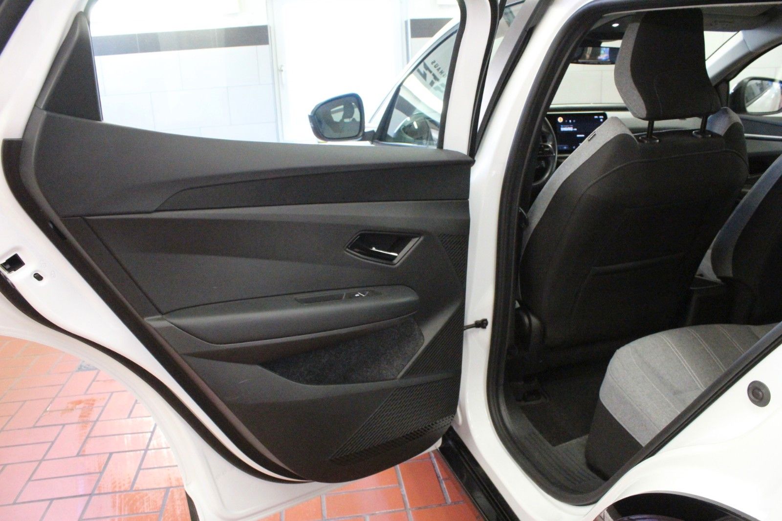 Fahrzeugabbildung Renault Megane E-Tech EV40 130hp Equilibre 100 % elektr