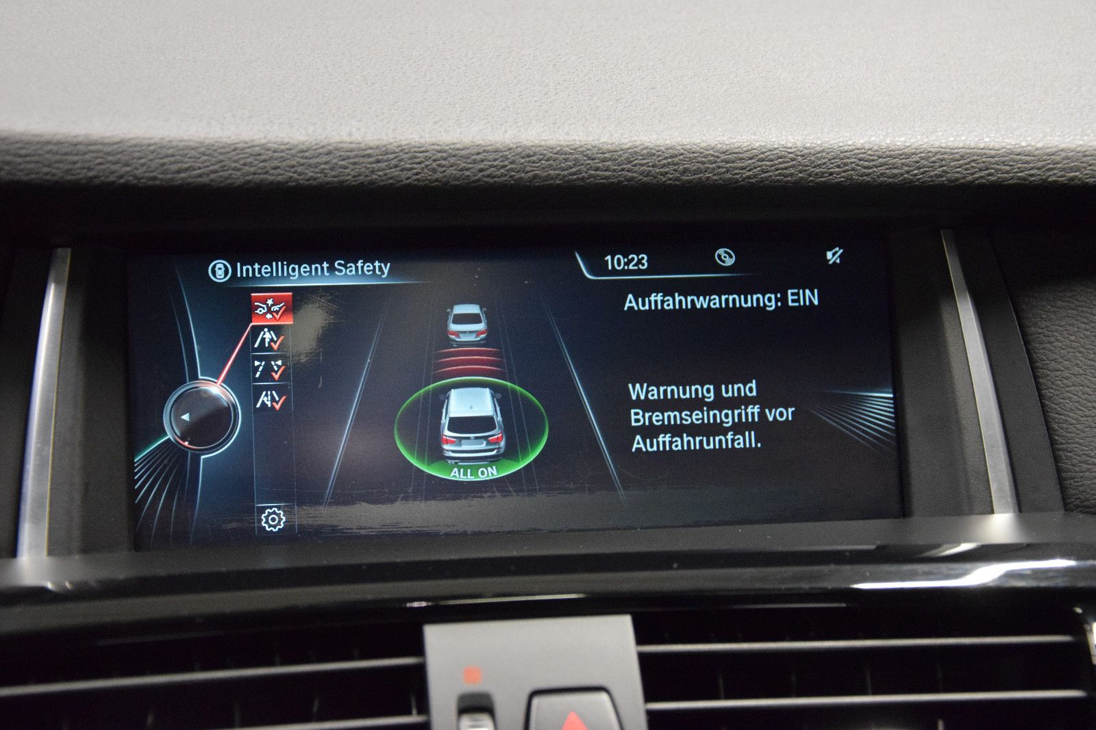 Fahrzeugabbildung BMW X3 xDrive 20d TeilLeder ACC HuD Pano Xen 360°