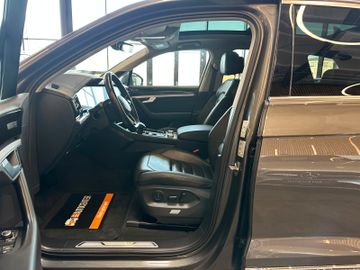 Volkswagen Touareg 4Motion eHybrid *1.Hand*HeadUP*Voll*
