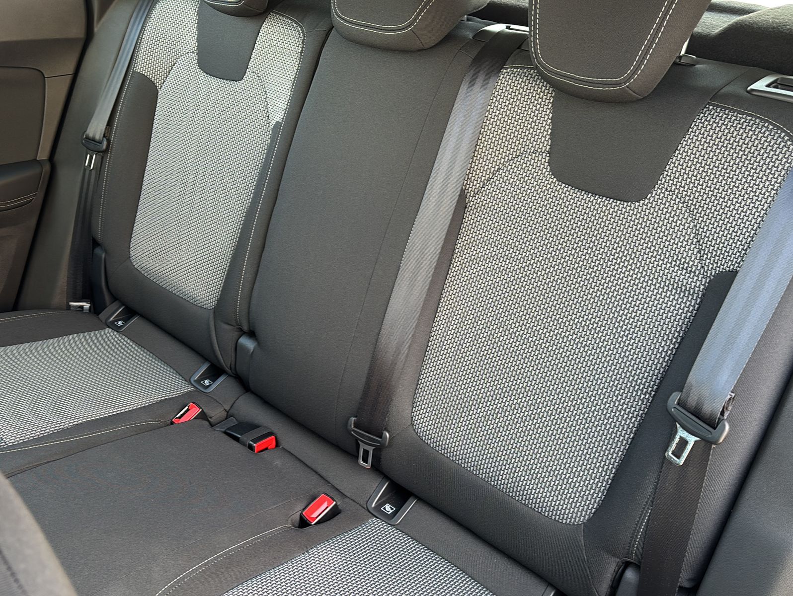 Fahrzeugabbildung Opel Grandland Edition
