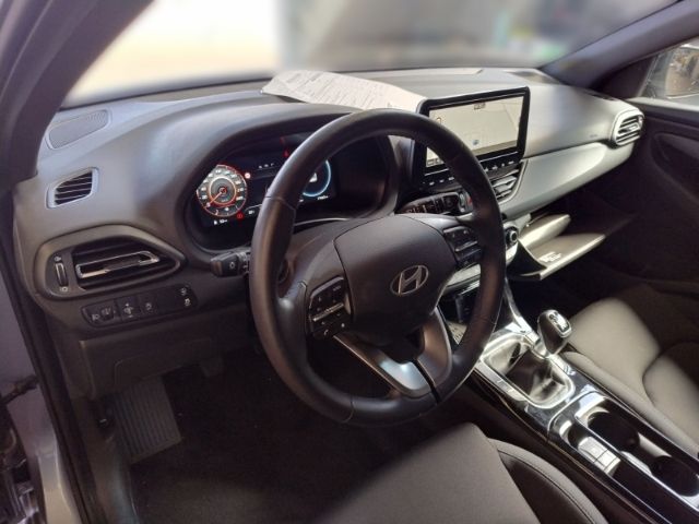 Fahrzeugabbildung Hyundai i30 FL Kombi (MY25) 1.0 T-GDI (100 PS) Advantage