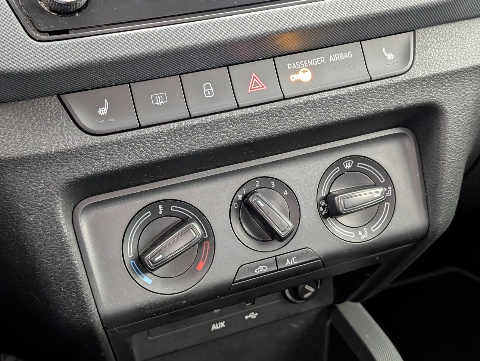 SKODA Fabia 1.0 Cool+ SHZ Bluetooth DAB – Bild 19