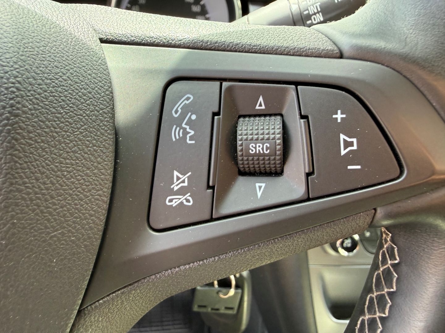 Fahrzeugabbildung Opel Astra K Edition Navi CarPlay  VZE GJR Musikstrea