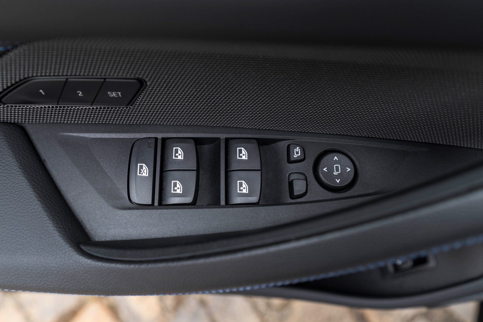 Fahrzeugabbildung BMW i4 M50 GC H&K LASERLICHT KAM CARPLAY ACC M+S