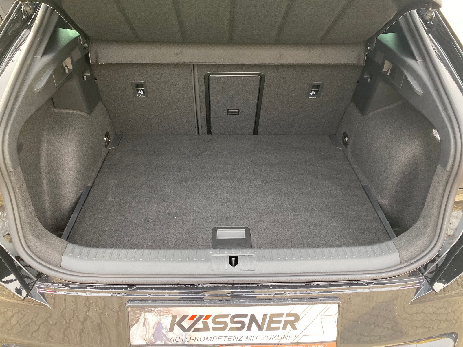 Fahrzeugabbildung CUPRA Formentor 1.5 eTSI DSG *Winterpaket