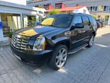Cadillac Escalade Sport Luxury 6.0 HYBRID - Cadillac Escalade: 6.0