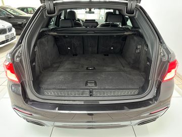 Fahrzeugabbildung BMW M550d xD ACC HUD 360° B&W DAB DisplKey SoftCl TV