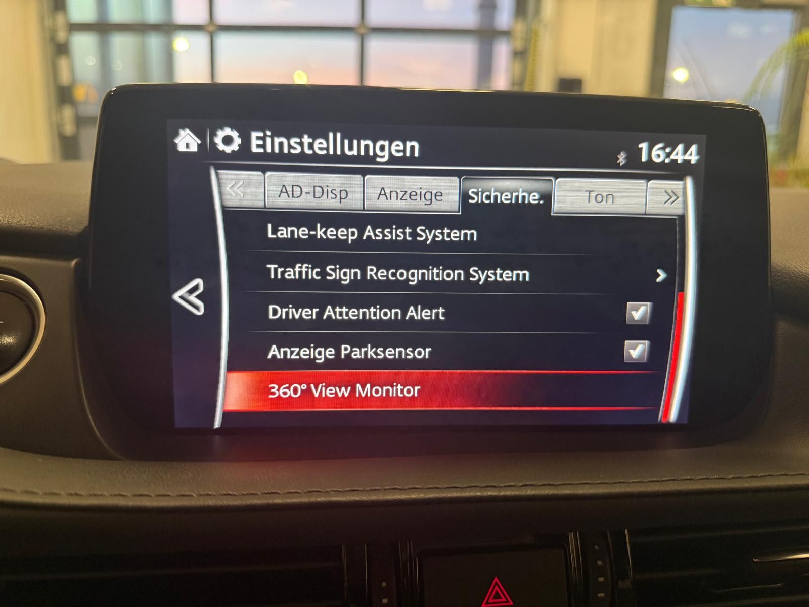 Fahrzeugabbildung Mazda 6 Kombi Sports-Line / LED/NAVI/LEDER/KAMERA