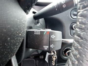 Renault Twingo LIMITED SCe 75 PS mit Klang & Klimapaket