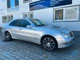 Mercedes-Benz E 280 ELEGANCE Automatik - Mercedes-Benz E 280 mit Benzin-Antrieb