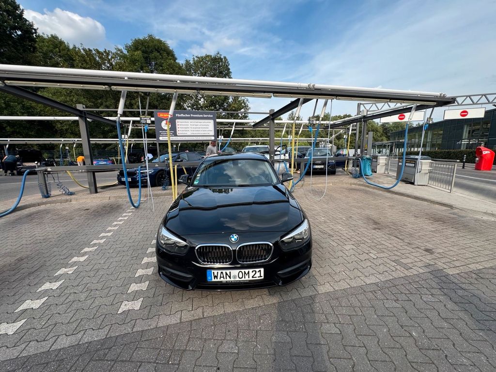Image of BMW 118