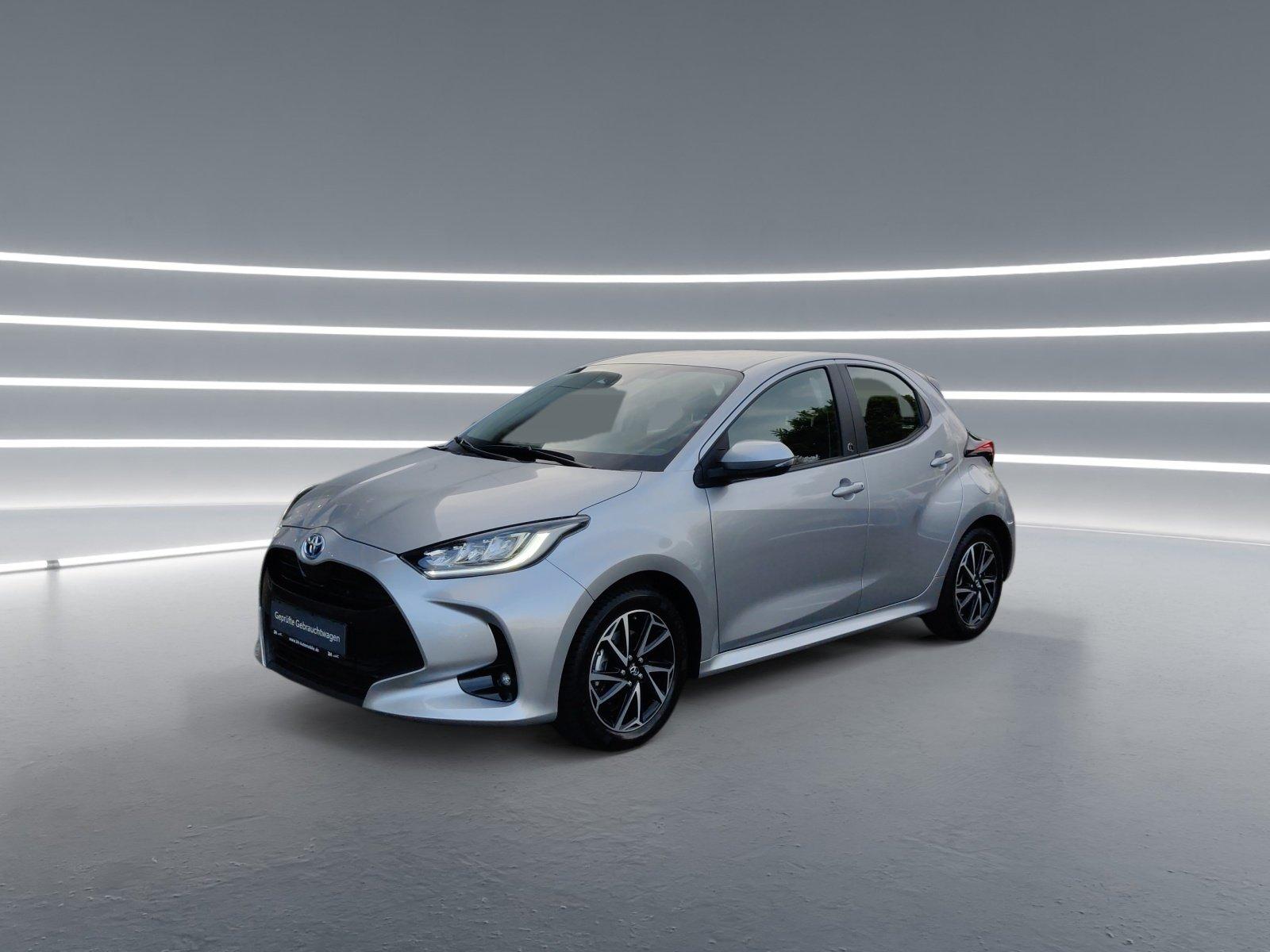 Toyota Yaris Hybrid Team D * wenig KM * 1.Hand