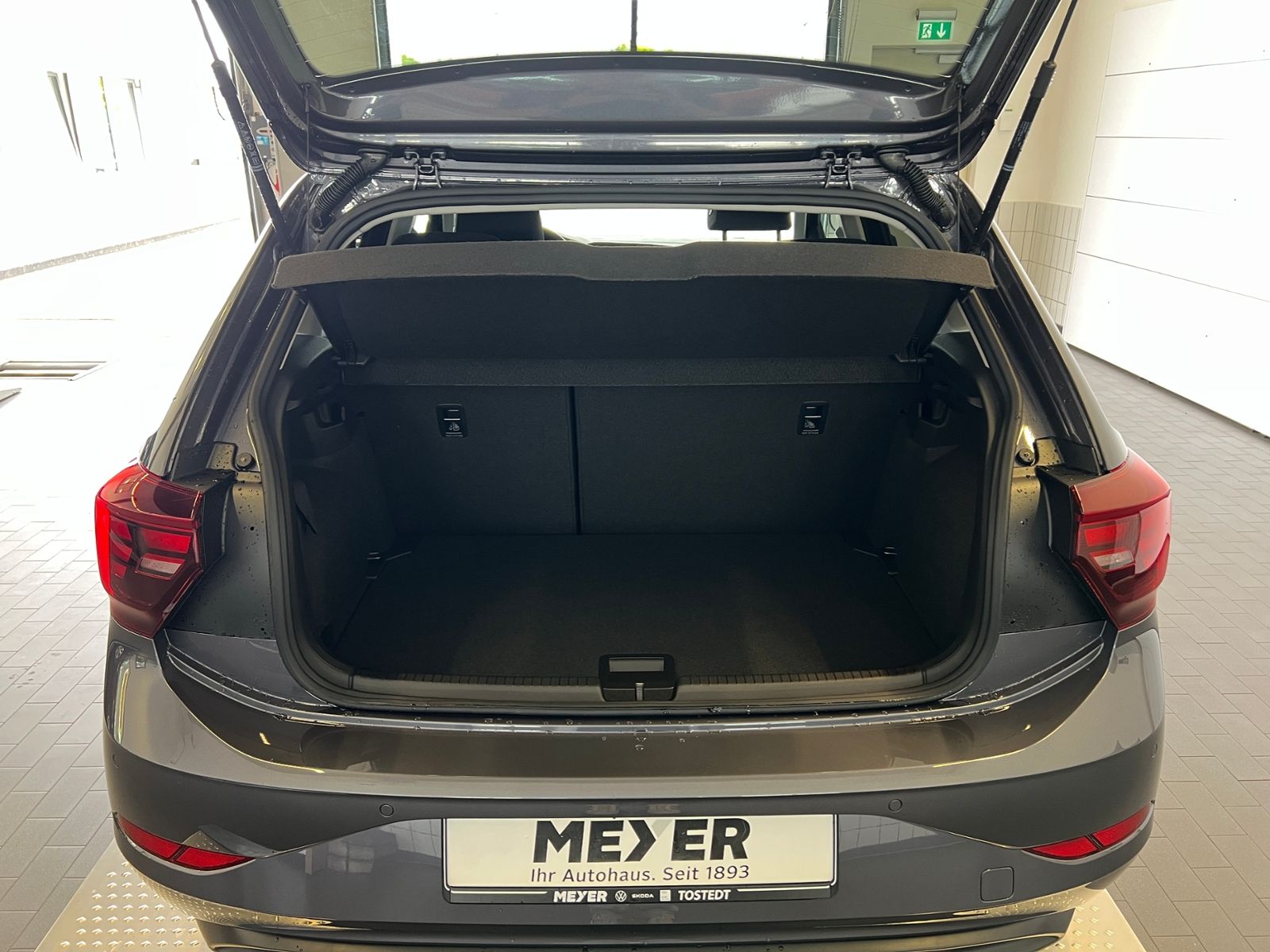 Fahrzeugabbildung Volkswagen Polo Life 1.0 TSI *LED,ACC,Ready2Discover,Kamera