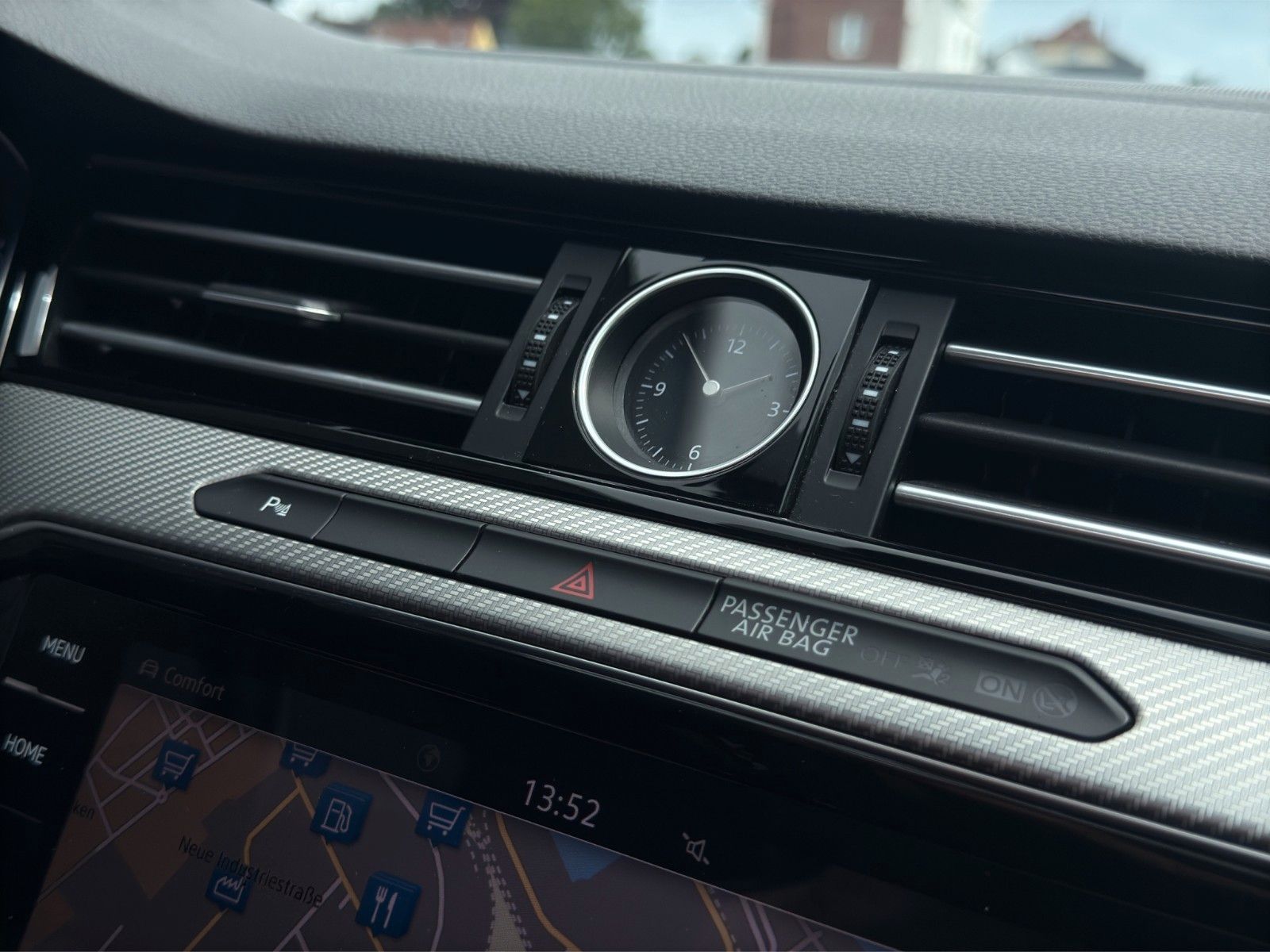 Fahrzeugabbildung Volkswagen Passat Variant *R-Line*Pano*DYNAUDIO*Virt.Cock*