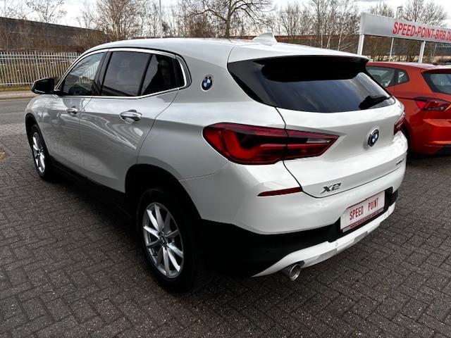 BMW X2 sDrive 18 i Advantage Navi/SHZ/PDC/LED