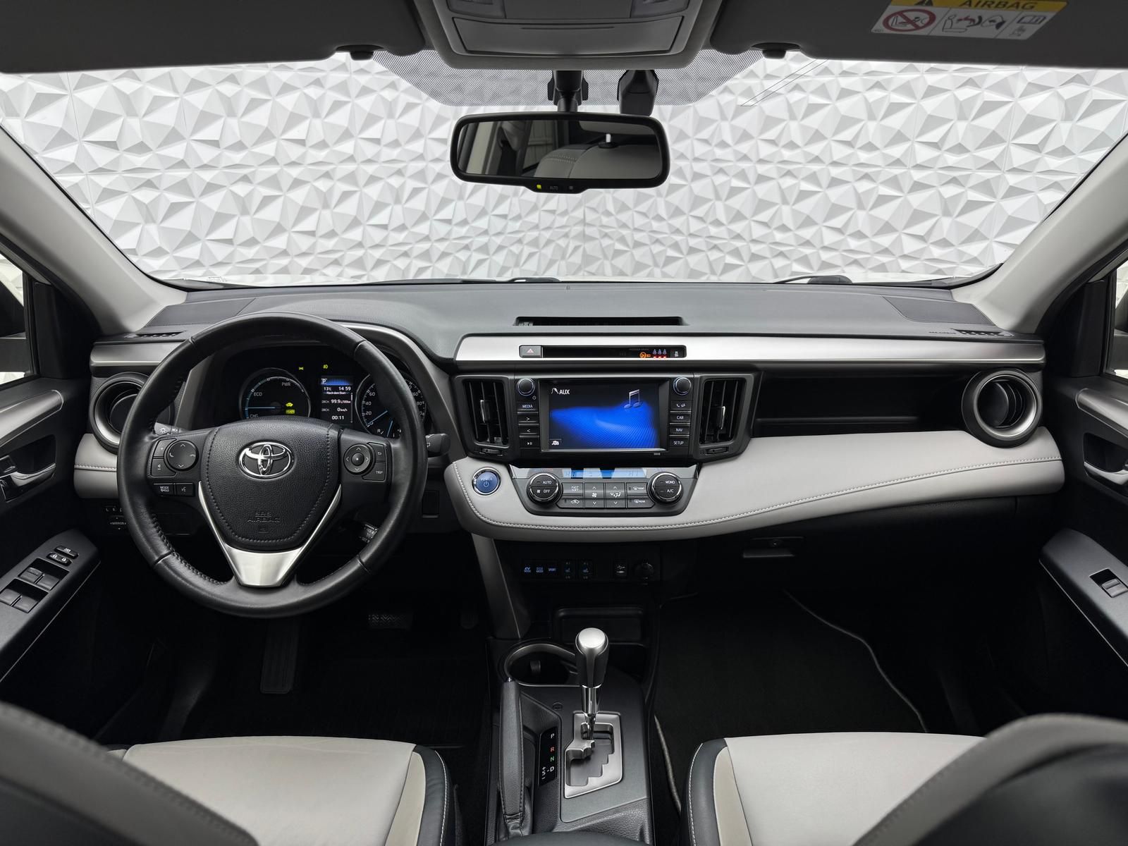 Fahrzeugabbildung Toyota RAV 4 2.5 EXECUTIVE/STANDHZ/RCAM/KEY/LED/DAB/RSA