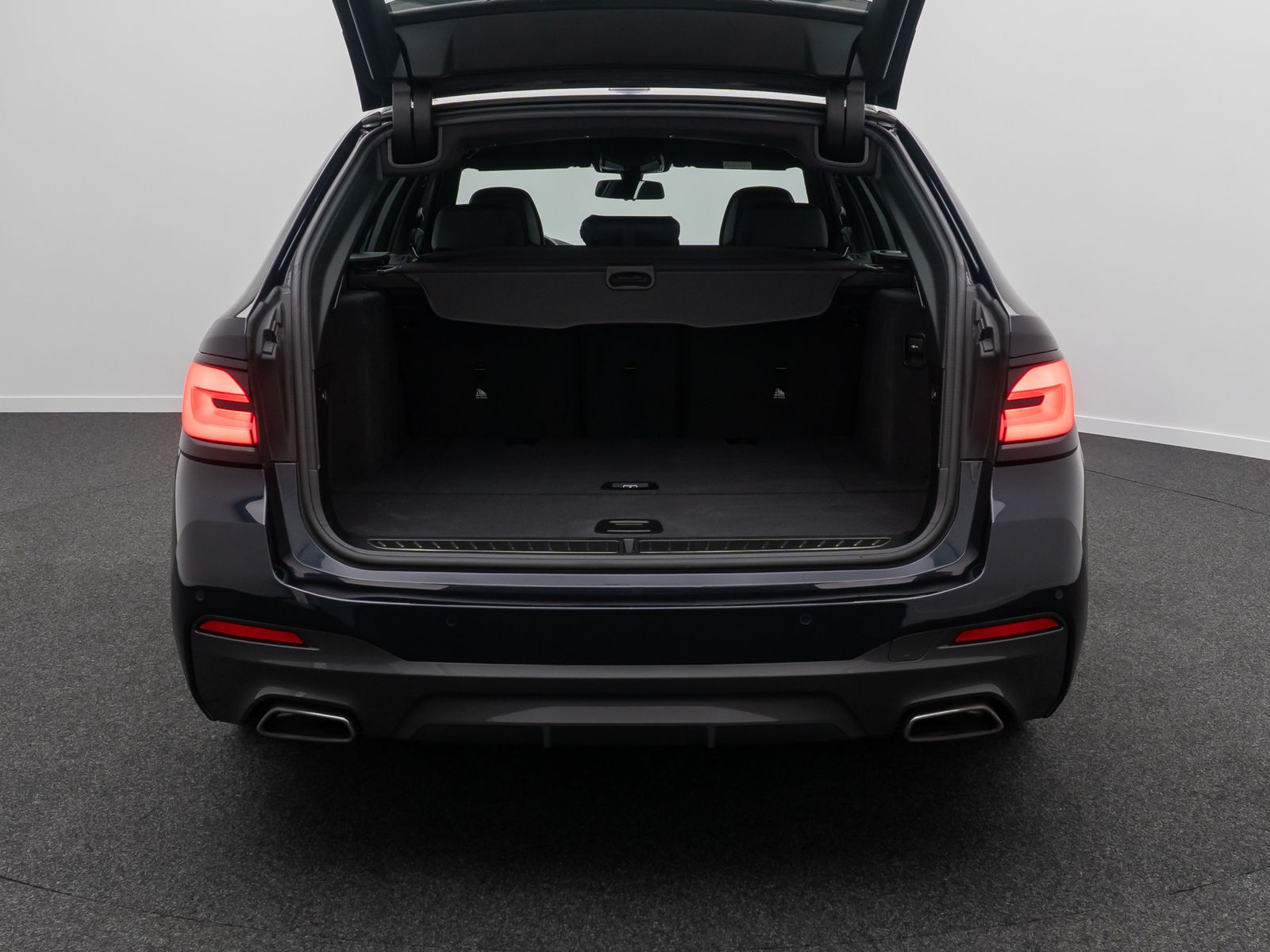 Fahrzeugabbildung BMW 540d xD M Sport Massage HUD Laser Belüftung 20"