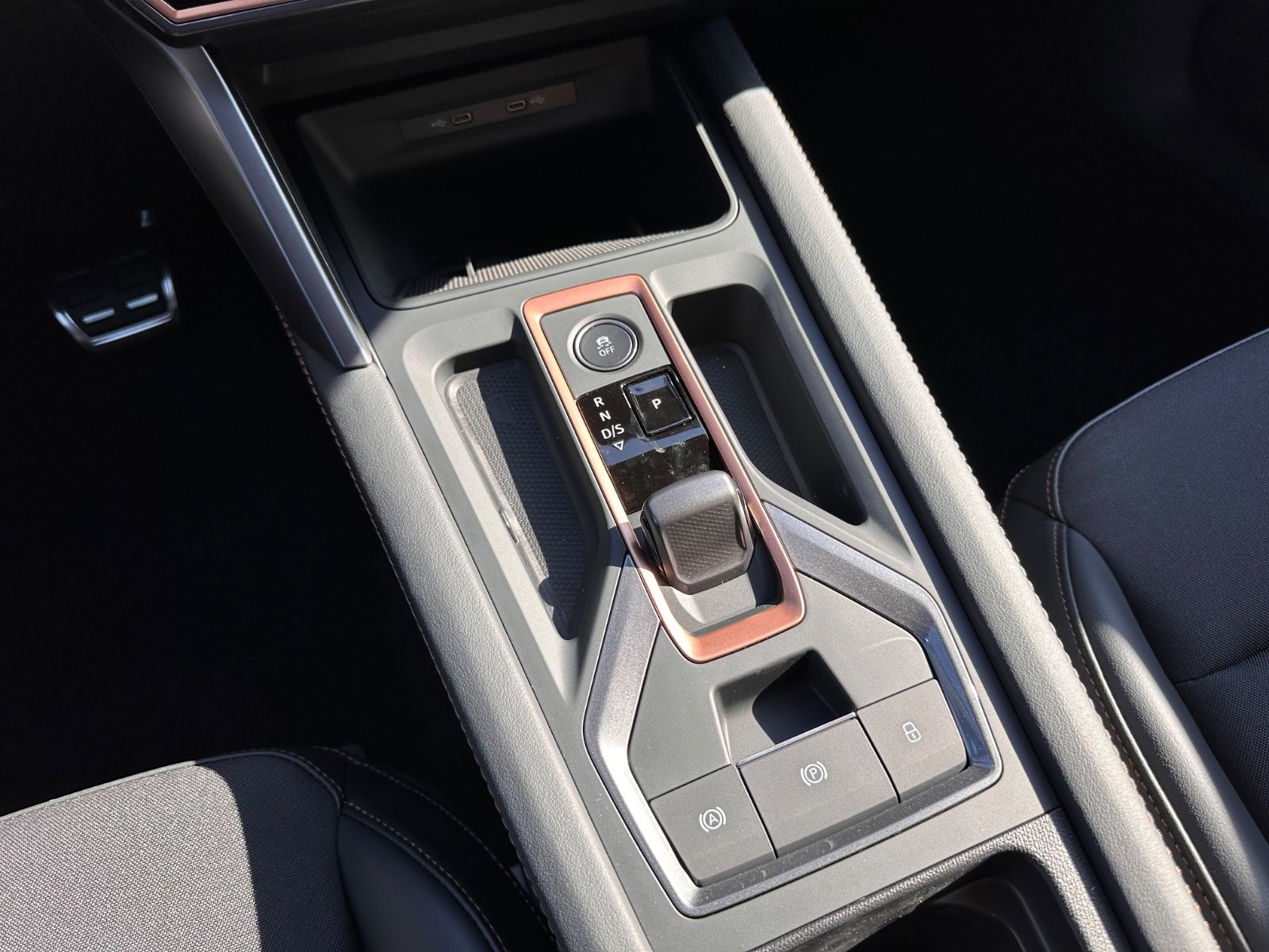 Fahrzeugabbildung CUPRA Formentor 2.0 TSI 4Drive AHK/ACC/LED/SHZ/RFK/PDC