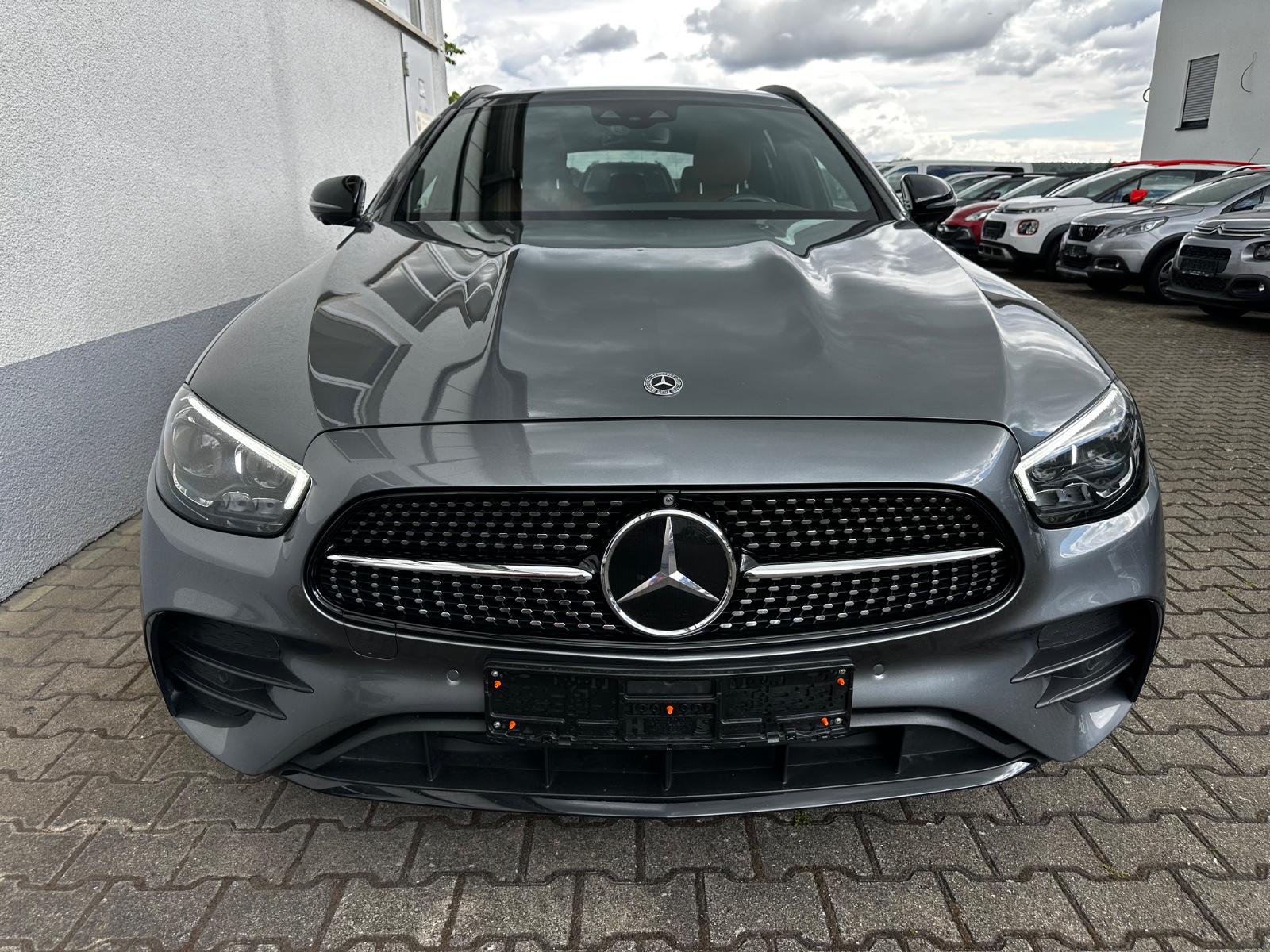 Mercedes-Benz E 300 de AMG/Memory/GSD/Distronic/Multi-Bim