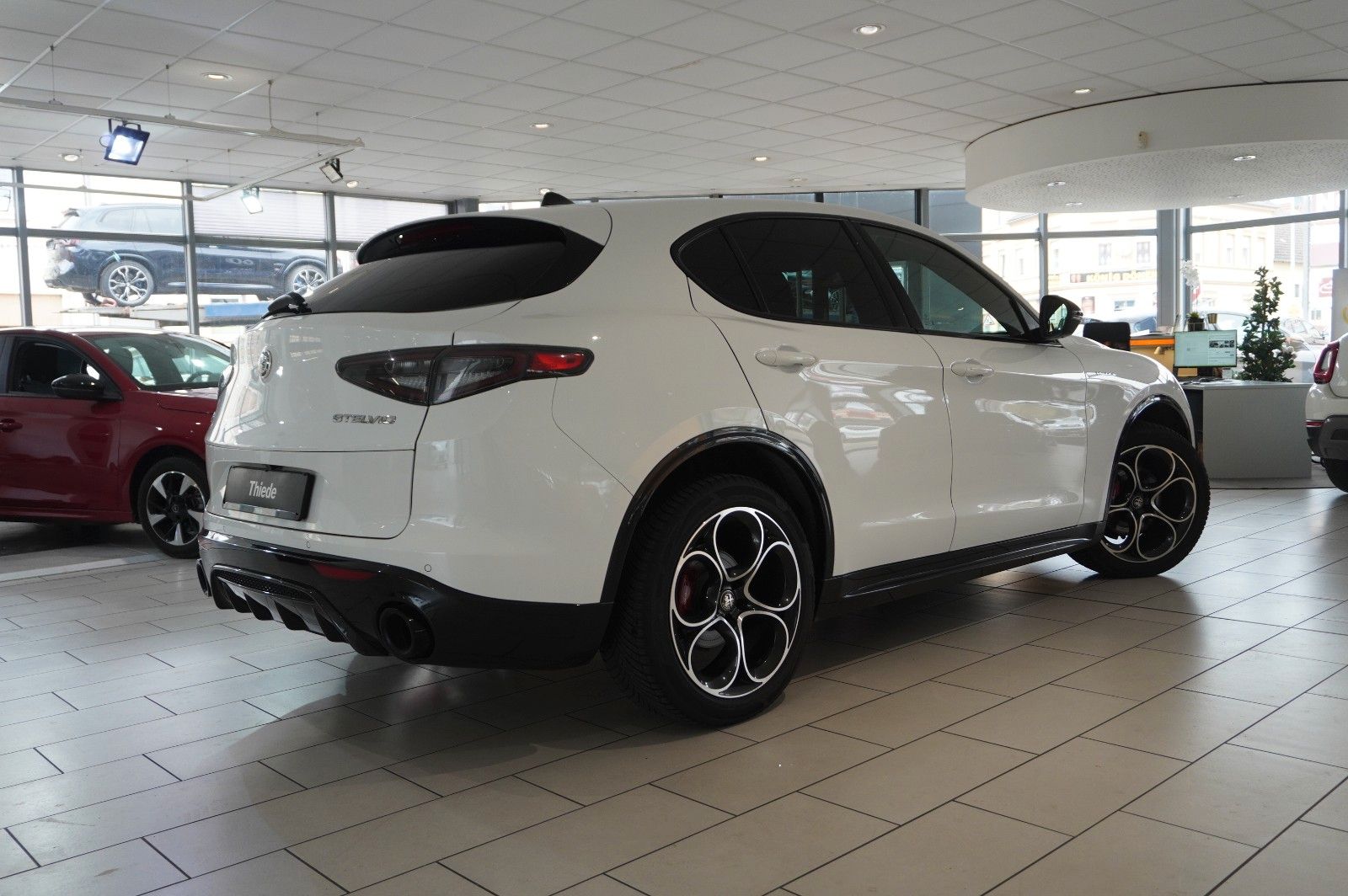 Fahrzeugabbildung Alfa Romeo Stelvio 2.2D VELOCE Q4 NAVI/LED/KAMERA/MATRIX/SH