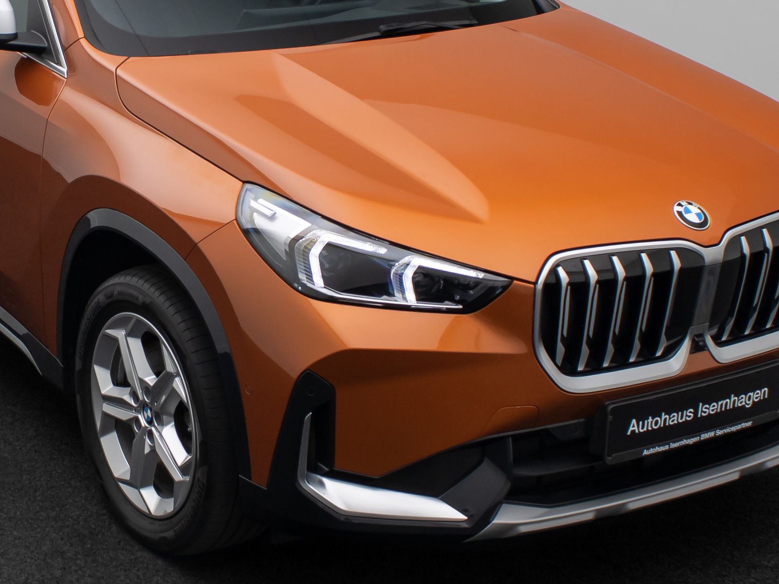 Fahrzeugabbildung BMW X1 xD23i xLine 360&deg;Panorama HUD DAB Sport 18Zoll