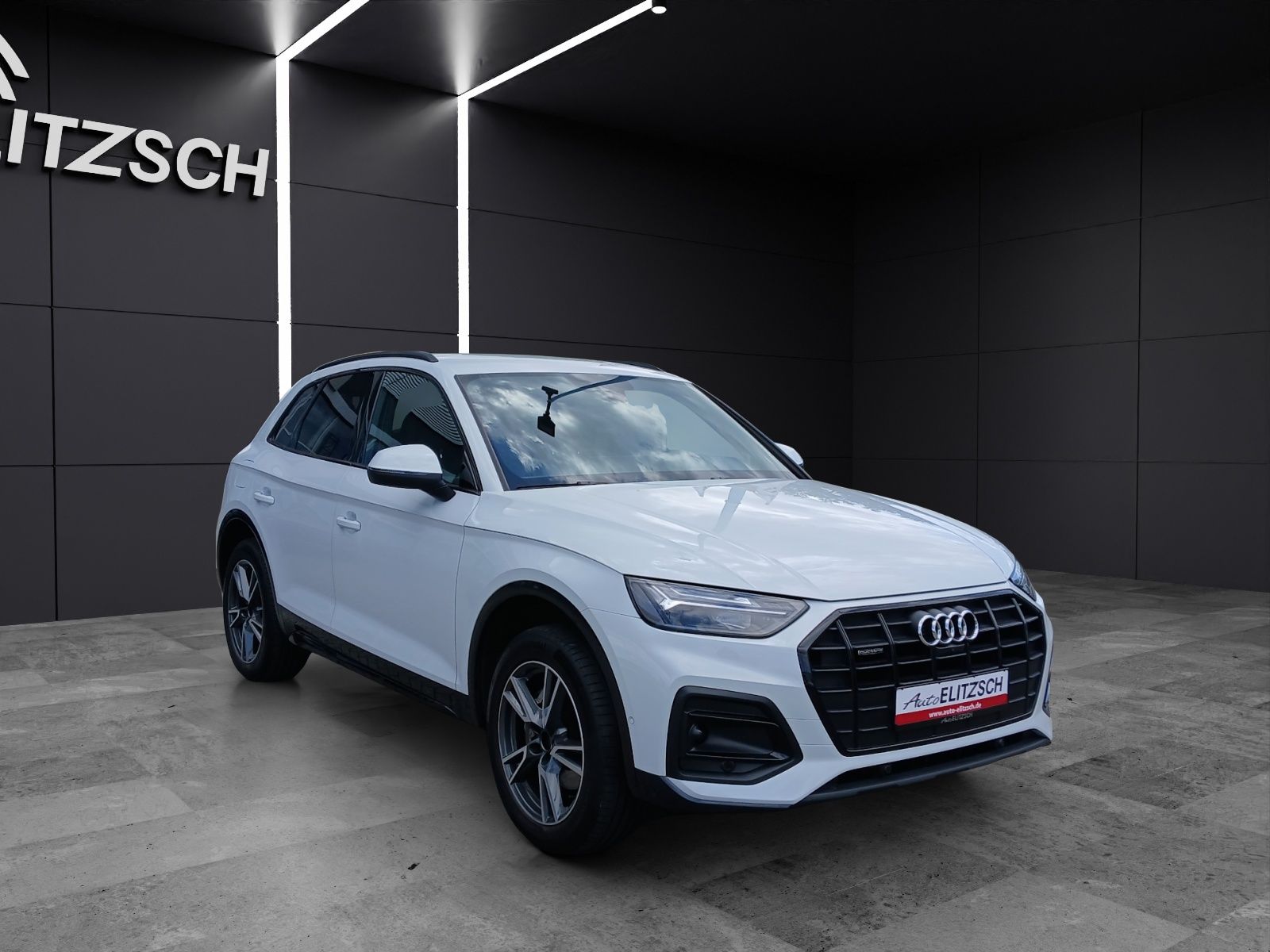 Fahrzeugabbildung Audi Q5 45 TFSI advanced quattro S-tronic LED Nai AVC