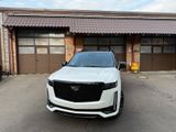 Cadillac PLATINIUM*SPORT*6.2 V8"LED"AHK"HEAD UP"VOLL - Cadillac Escalade mit Benzin-Antrieb