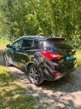 Hyundai ix35 1.6 schwarz mit LPG und Anhän... - Hyundai TUCSON mit LPG-Antrieb
