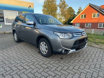 Mitsubishi Outlander - 3