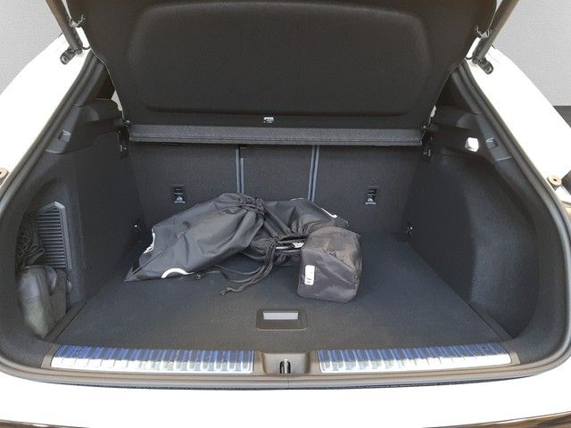 Fahrzeugabbildung Audi Q3 e-hybrid S line TechPro Pano Matrix HuD 20"