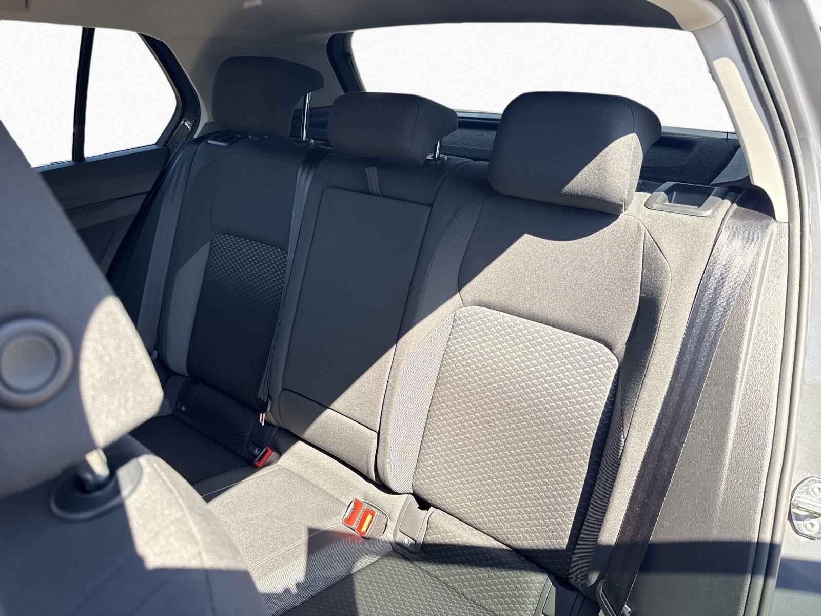 Volkswagen Golf VIII 1.0 TSI Active Navi LED AHK Sitzeizung, миниатюра 12