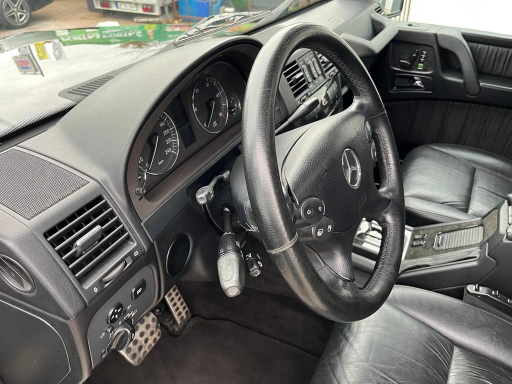 Mercedes-Benz G 320