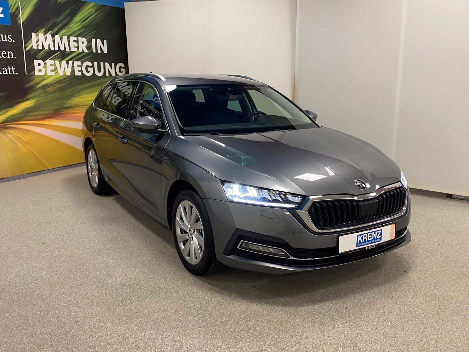 Fahrzeugabbildung SKODA Octavia 1.0 TSI DSG +AMBIENTE+LED+APP CONN+230V+