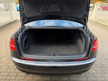 Audi A8 - 7