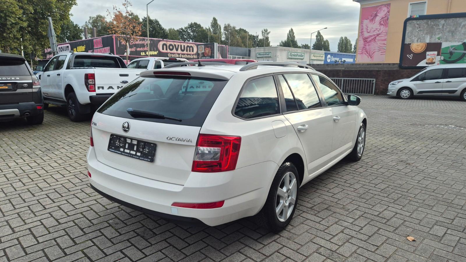 Skoda Octavia Combi Elegance 1.4