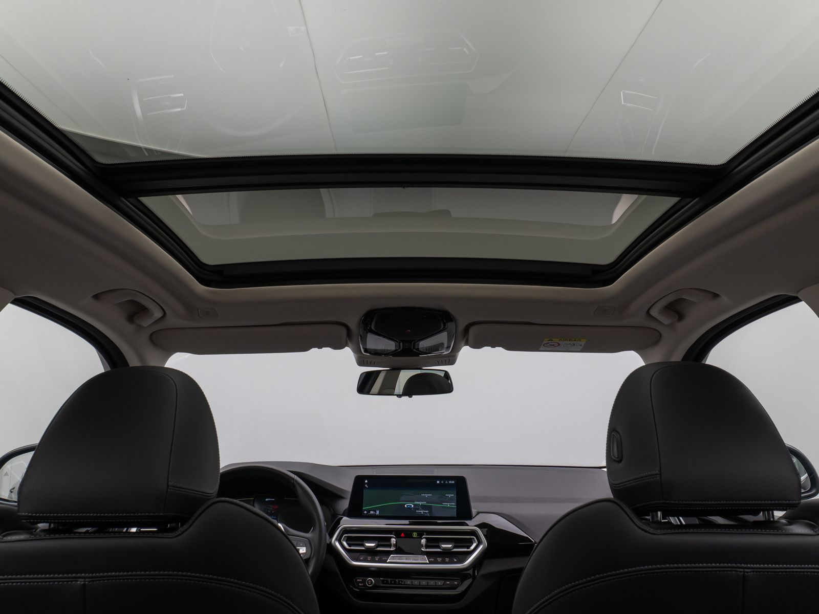 Fahrzeugabbildung BMW X3 xD30e Panorama 360° HUD DAB AHK Alarm Sport