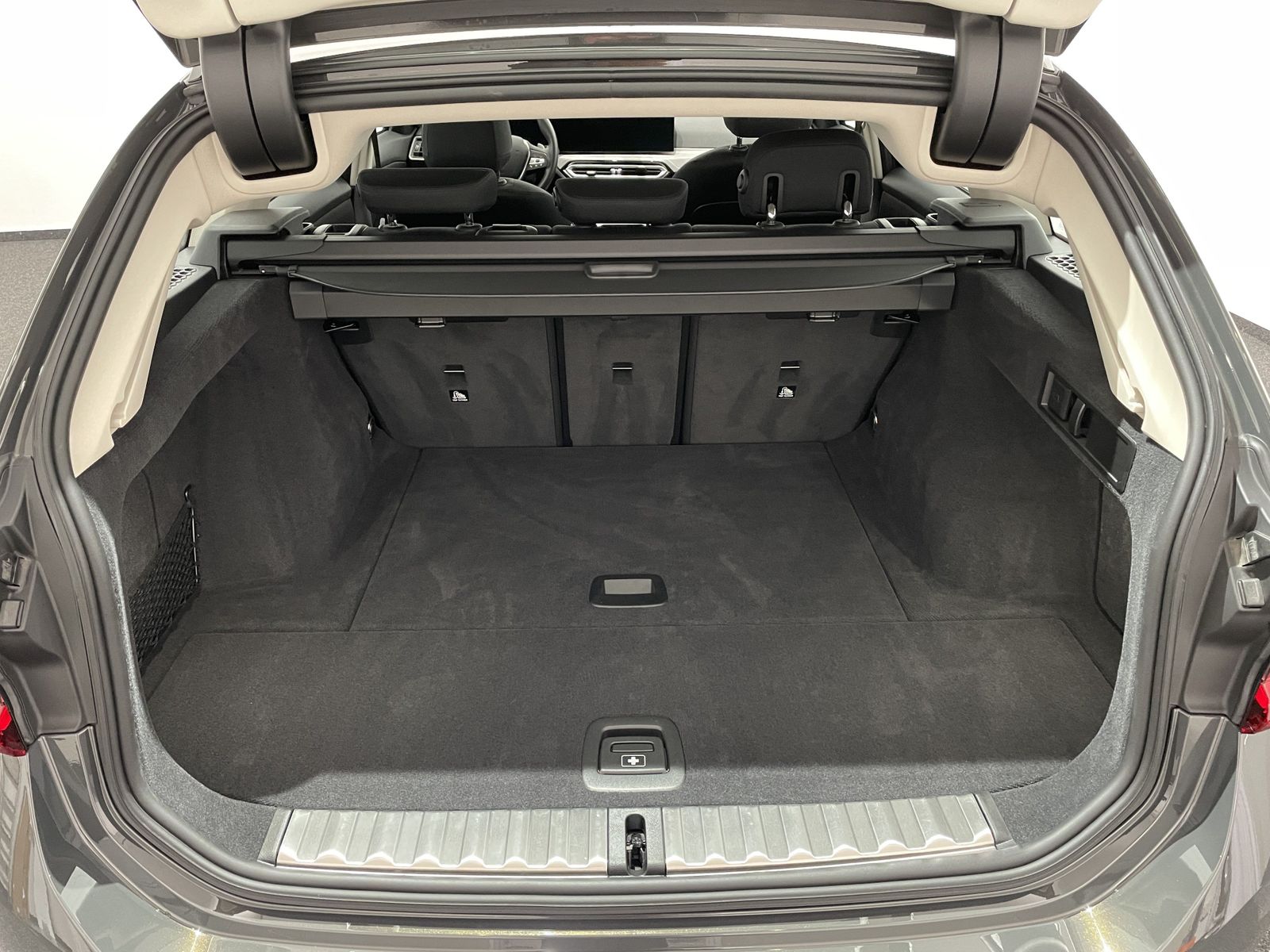 BMW 318i SHZ/M PAKET/DAB/PDC Tempomat Klimaaut. foto 13