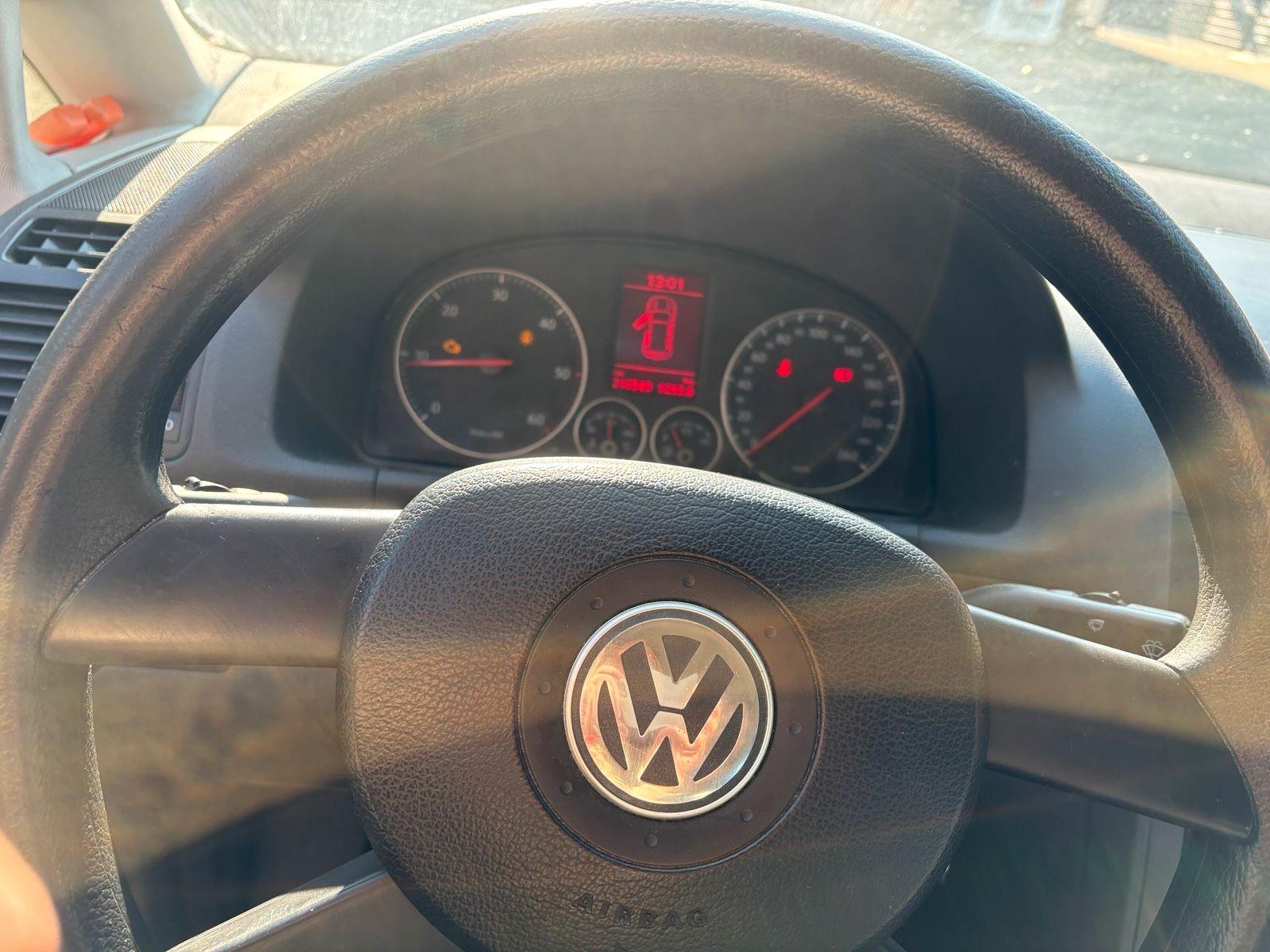Volkswagen Touran 2005 — photo 12